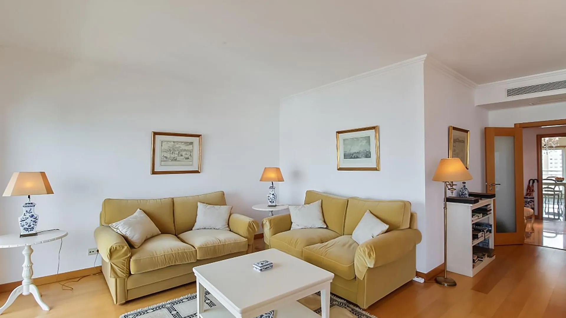 Haven In Lisbon - Exquisite Top Floor With 7 Meters Balcony To The Largest Riverfront In ליסבון דירה
