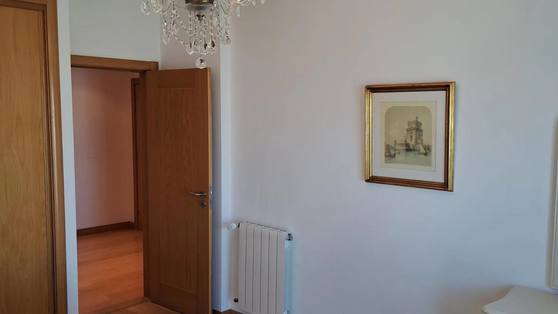 Haven In Lisbon - Exquisite Top Floor With 7 Meters Balcony To The Largest Riverfront In Lisbon Apartment