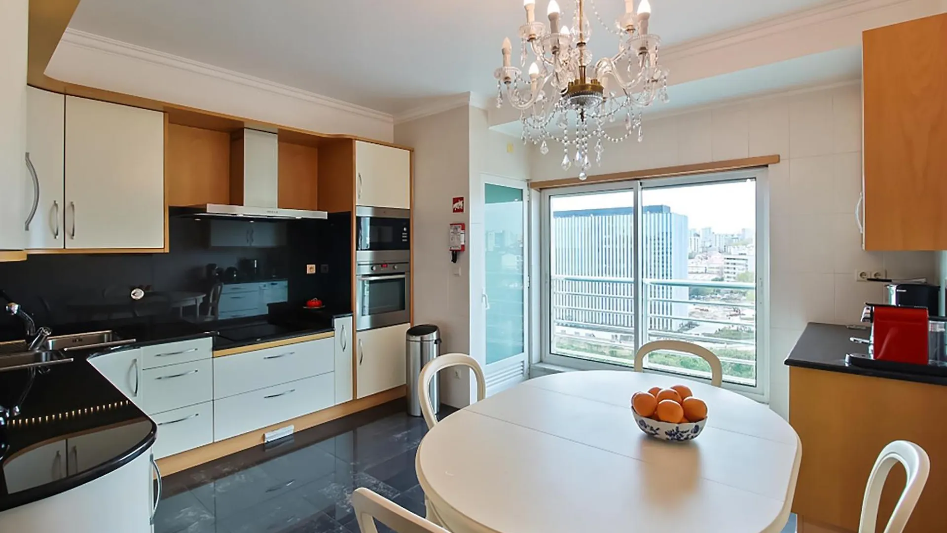 Haven In Lisbon - Exquisite Top Floor With 7 Meters Balcony To The Largest Riverfront In Lisbon
