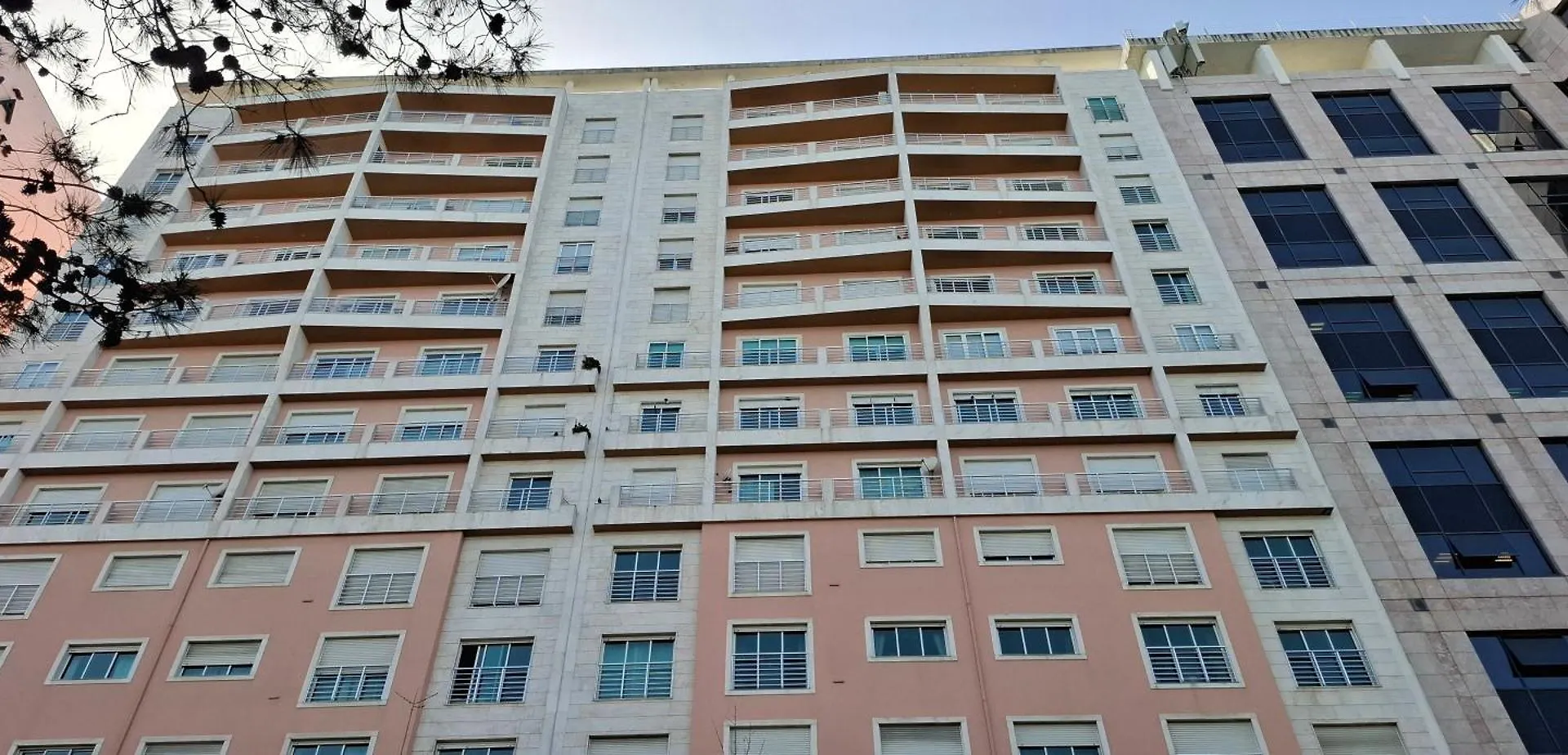 Haven In Lisbon - Exquisite Top Floor With 7 Meters Balcony To The Largest Riverfront In Lisboa Apartmán