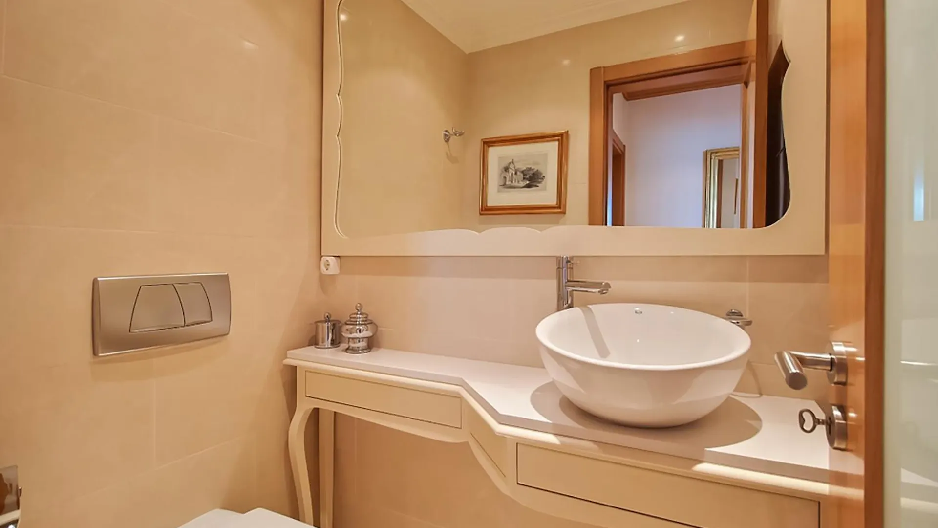 Apartmán Haven In Lisbon - Exquisite Top Floor With 7 Meters Balcony To The Largest Riverfront In Lisboa Portugalsko